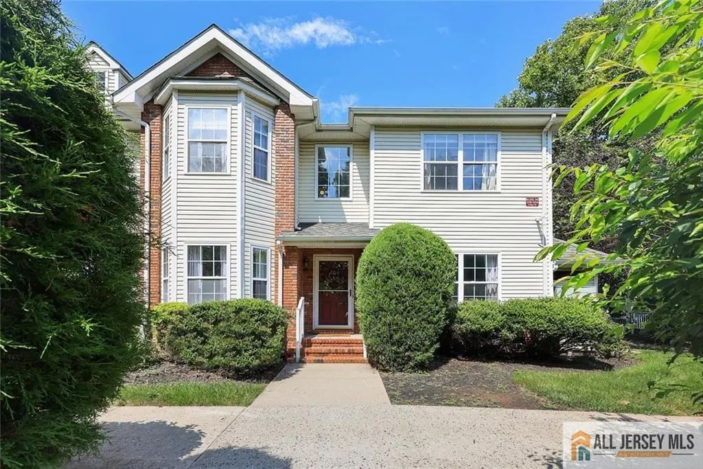 258 Pinelli Drive, Piscataway