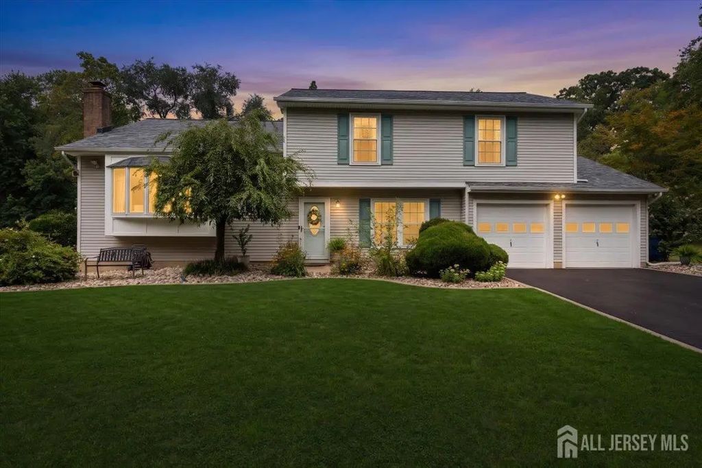 102 Fawn Drive, Old Bridge