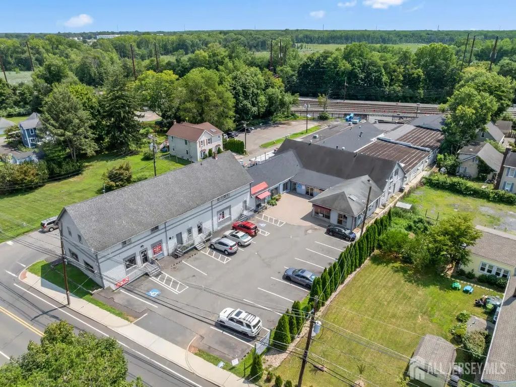 613 Ridge Road 3, South Brunswick