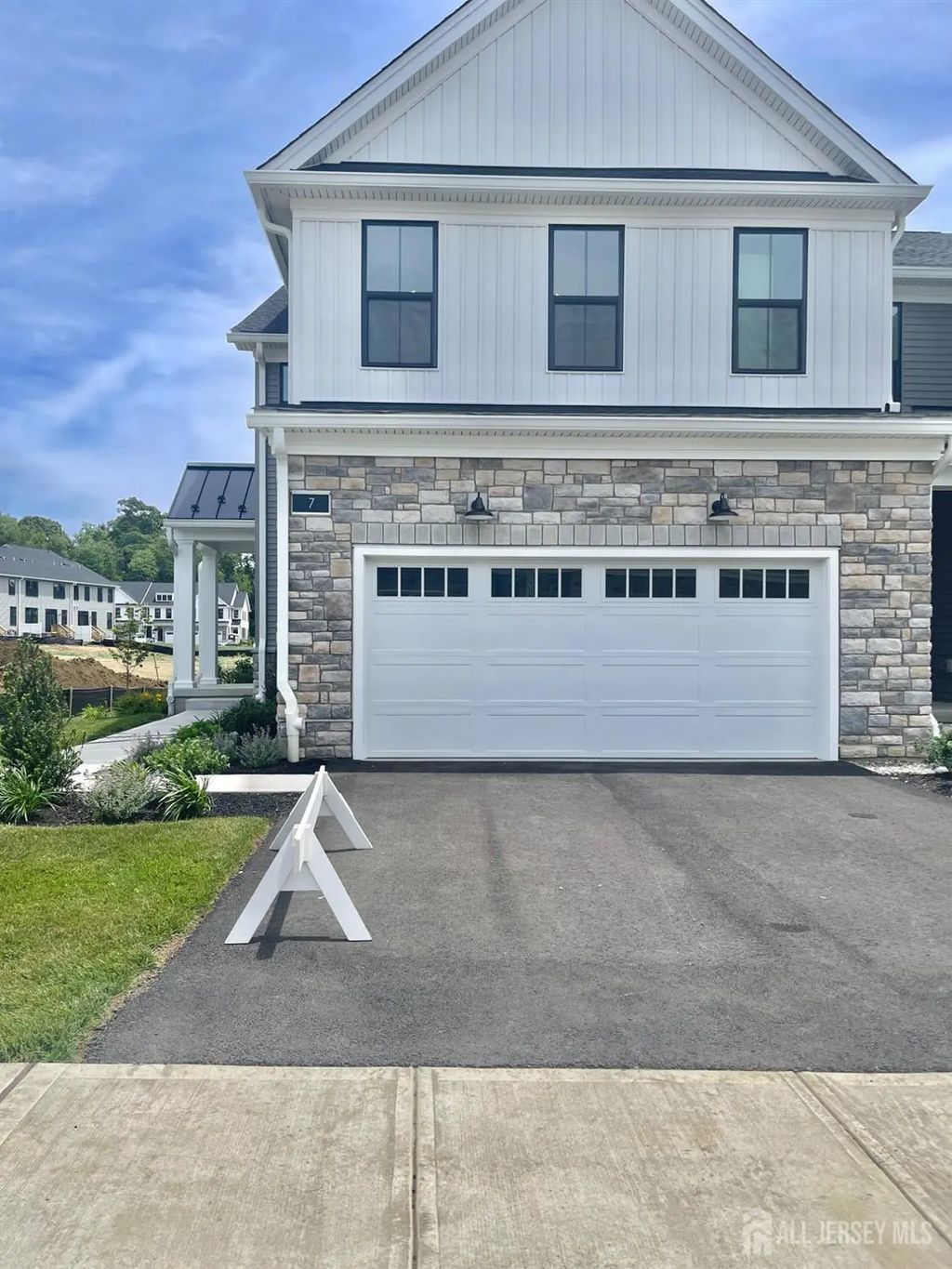 7 Colt Lane, Manalapan