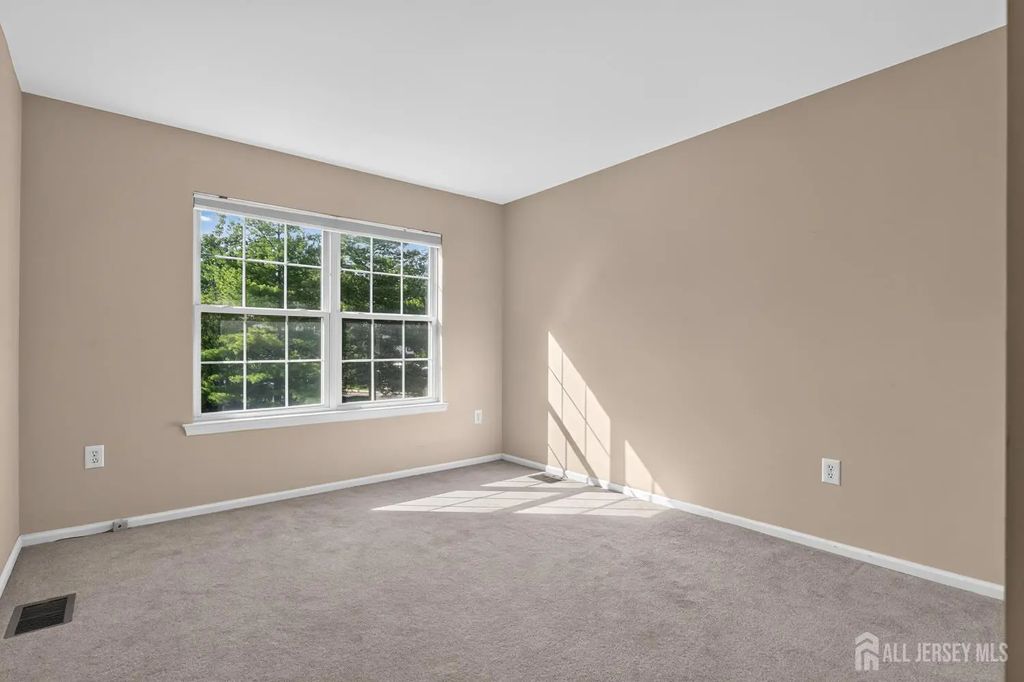 201 Waldorf Drive, South Brunswick