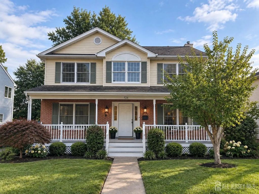 126 N Hill Road N, Colonia