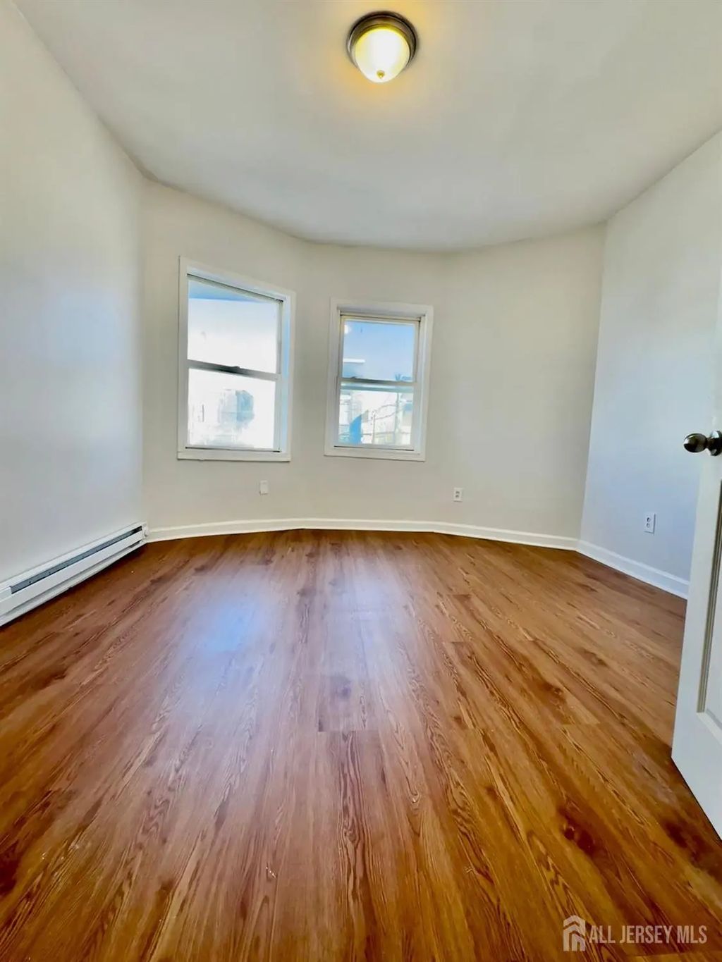 489 S 17th Street S, Newark