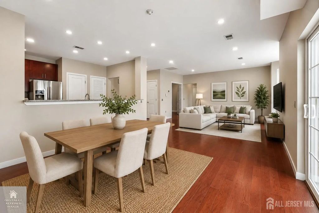 347 Pond Lane, Piscataway