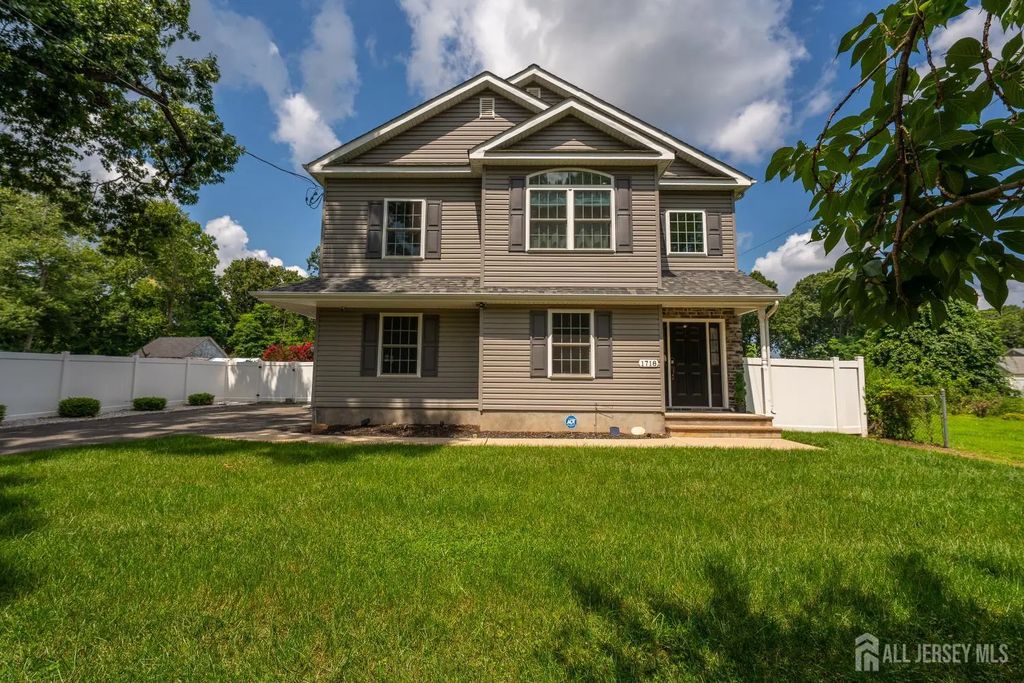 1718 W 4th Street, Piscataway