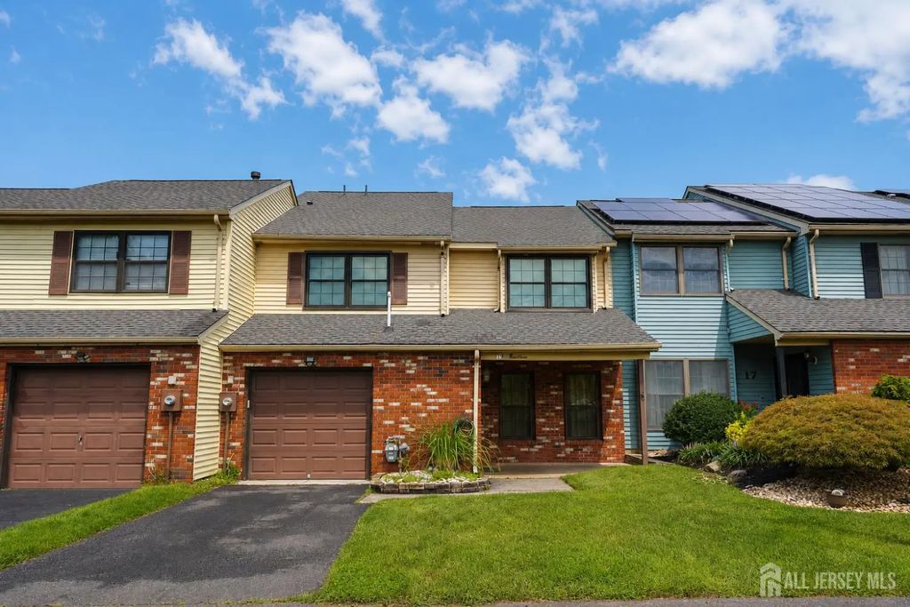 19 Rush Court, East Brunswick