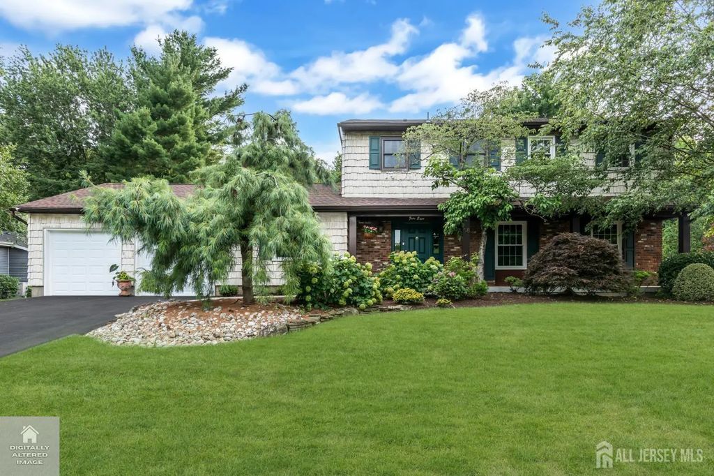 58 Valley Forge Drive, East Brunswick