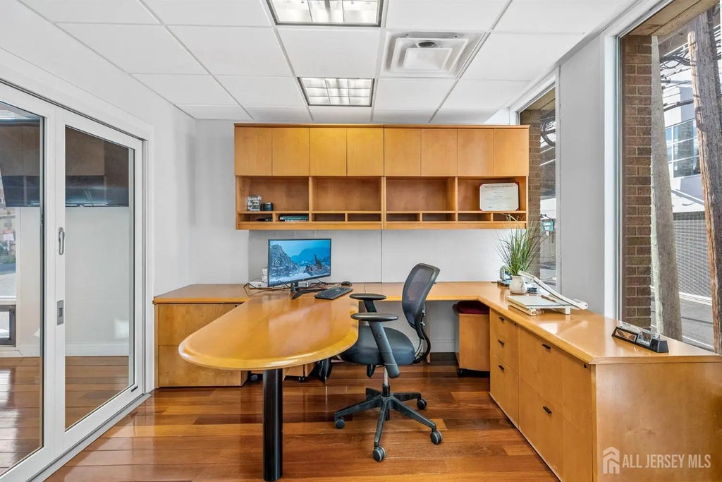 90 Paterson Street 1, New Brunswick