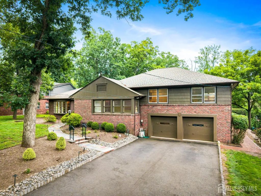 460 Harrison Avenue, Highland Park