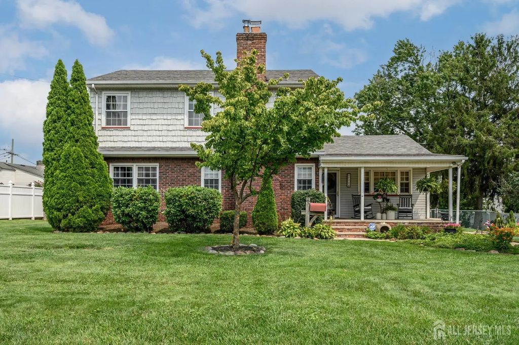 776 Harrell Avenue, Woodbridge Proper