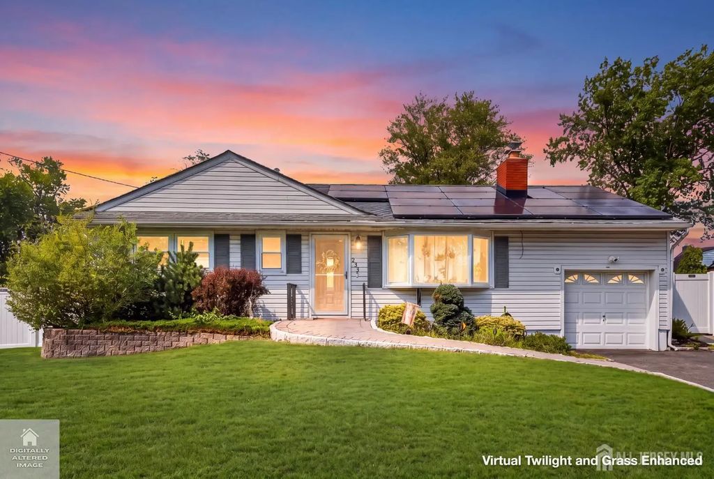 233 Shirley Parkway, Piscataway