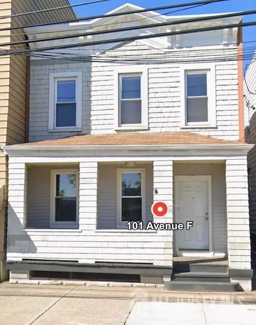 101 F Avenue, Bayonne