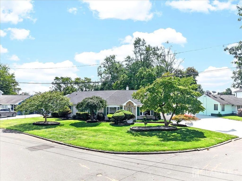 6 Idlewild Road, Edison