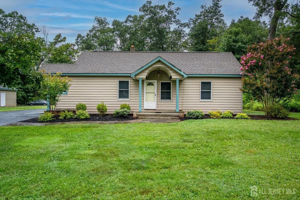 122 Cortelyous Lane, Franklin