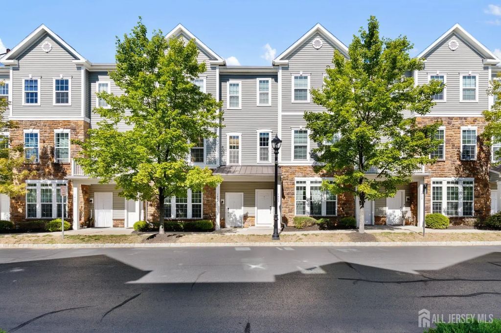 1423 Hudson Circle, Highland Park