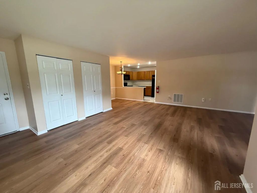 150 Pennsylvania Way, North Brunswick
