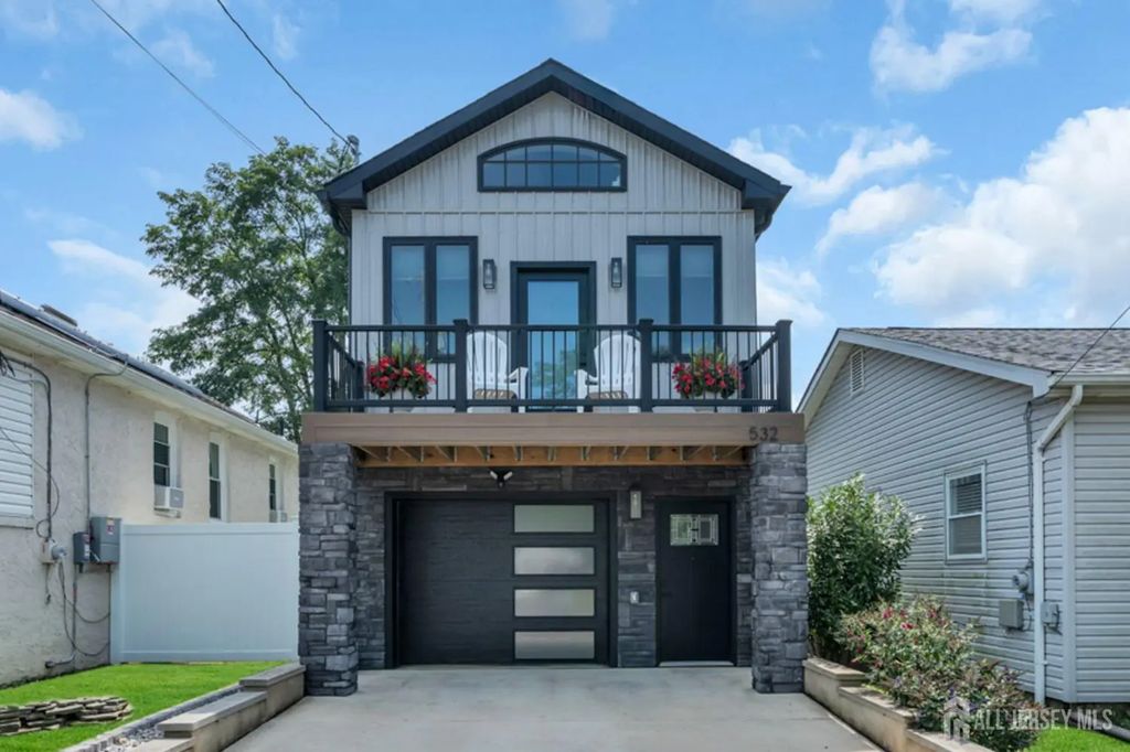 532 Lorillard Avenue, Union Beach