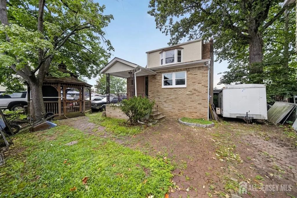 20 Division Street, Carteret