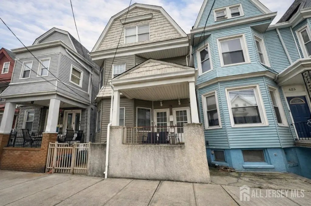 425 Cleveland Avenue, Harrison