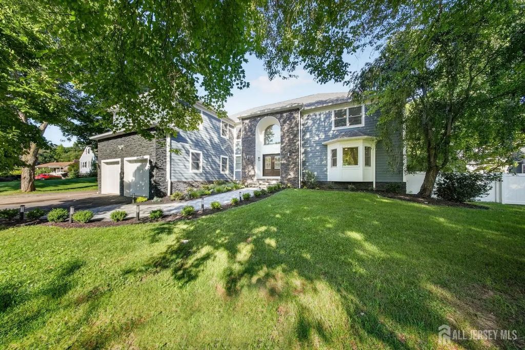 153 Old Beekman Road, South Brunswick