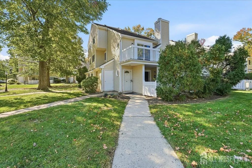 34 Foxtail Lane, South Brunswick