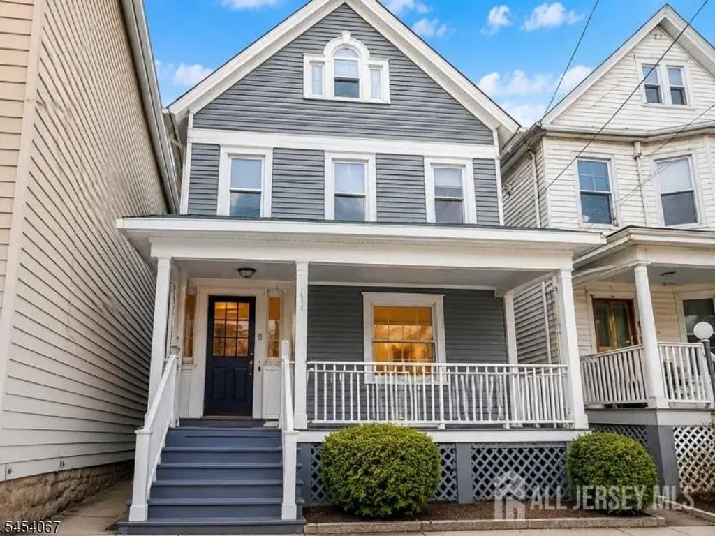 97 Easton Avenue, New Brunswick