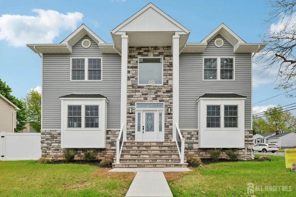 239 Suttons Lane, Edison