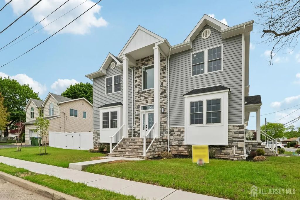 239 Suttons Lane, Edison