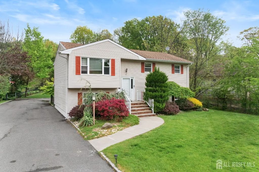 13 Fishel Road, Edison