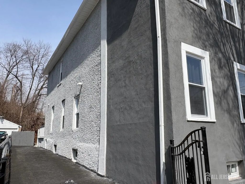 456-458 Harrison Street, Passaic