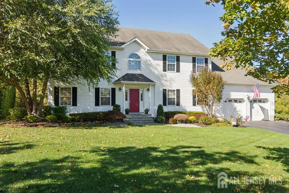 33 Samantha Circle, Old Bridge