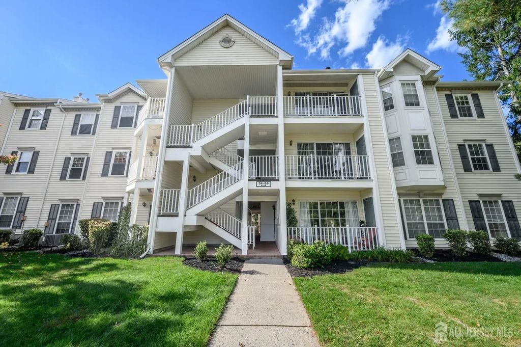 56 Amethyst Way, Franklin Twsp