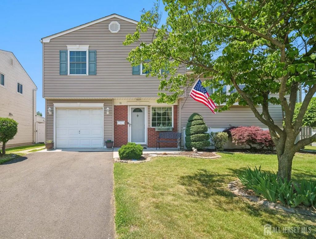 53 Orchard Street, Carteret