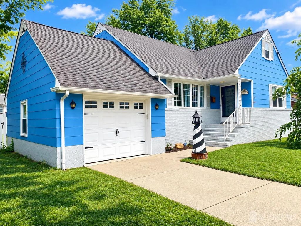 23 Cleveland Avenue, South River