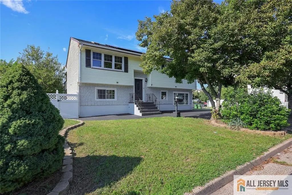 47 Gaskill Avenue, Edison