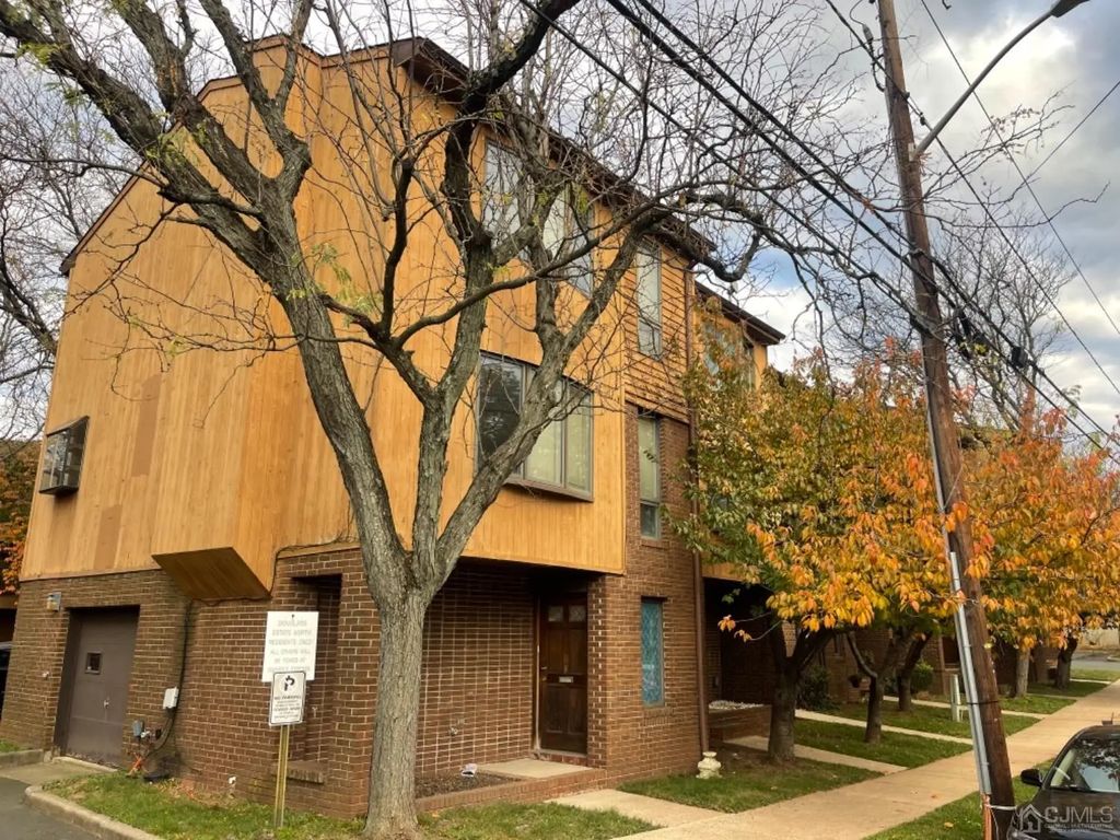 81 Redmond Street, New Brunswick