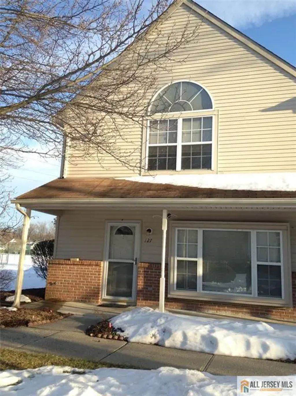 127 Sassafras Court, North Brunswick