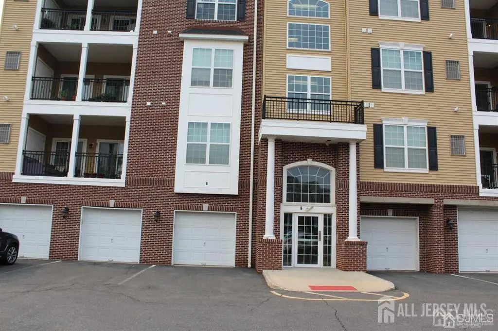 611 Doral Court, Piscataway