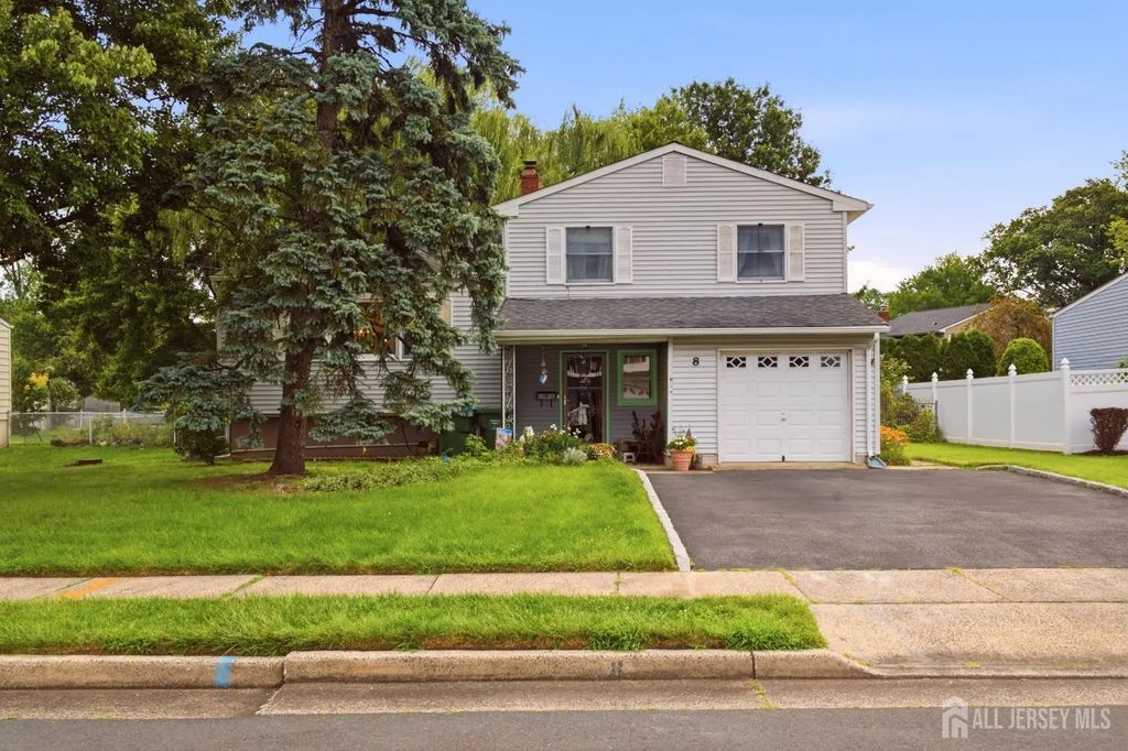 8 Growney Street, Edison