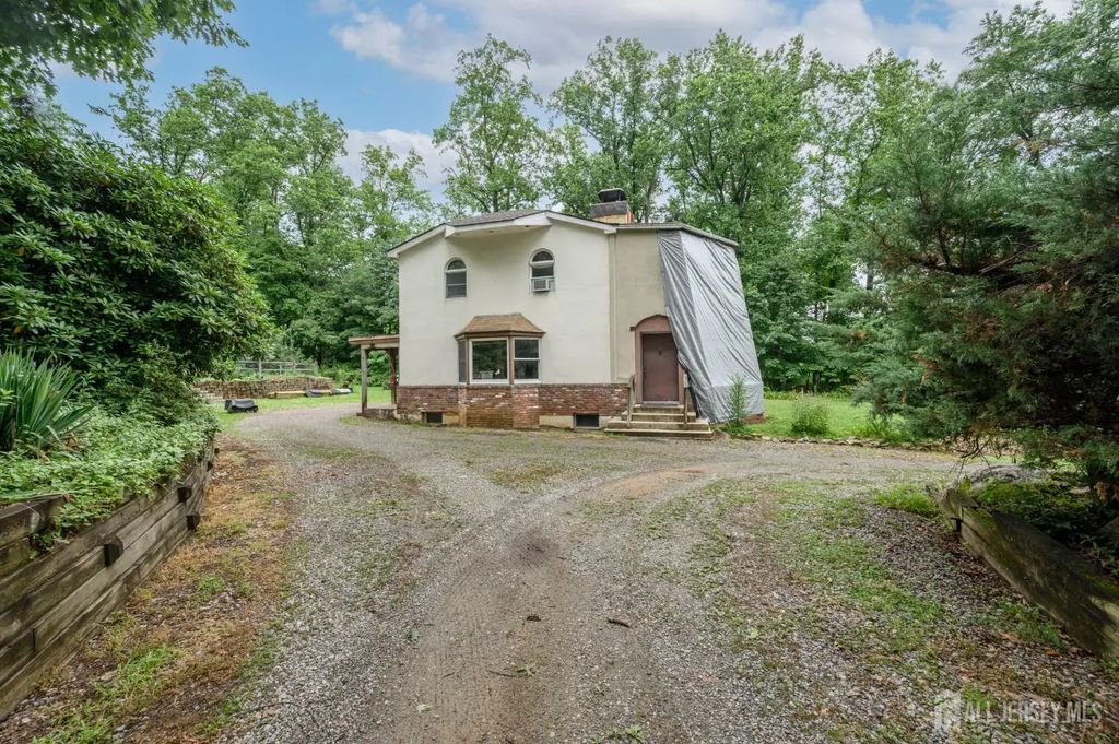 1097 State Route 173, Bethlehem