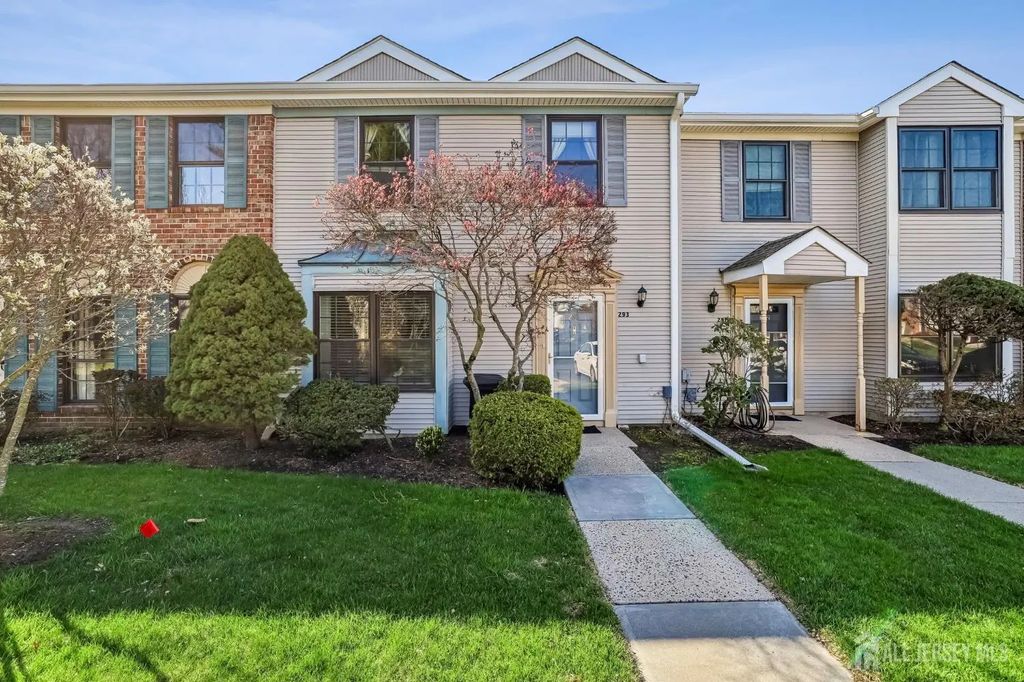293 Bromley Place, East Brunswick