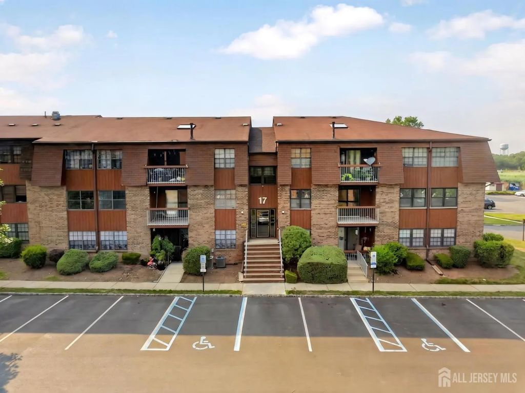 204 C Sierra Court, Woodbridge Proper