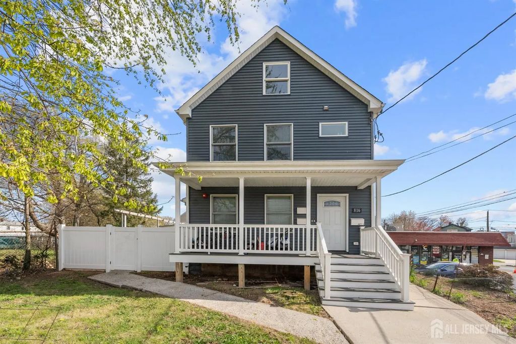 816 King Georges Road, Fords