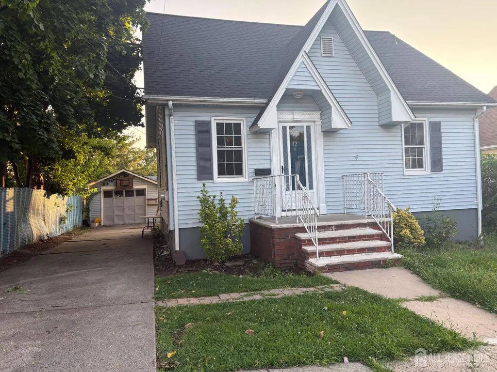 12 Nelson Avenue, Edison