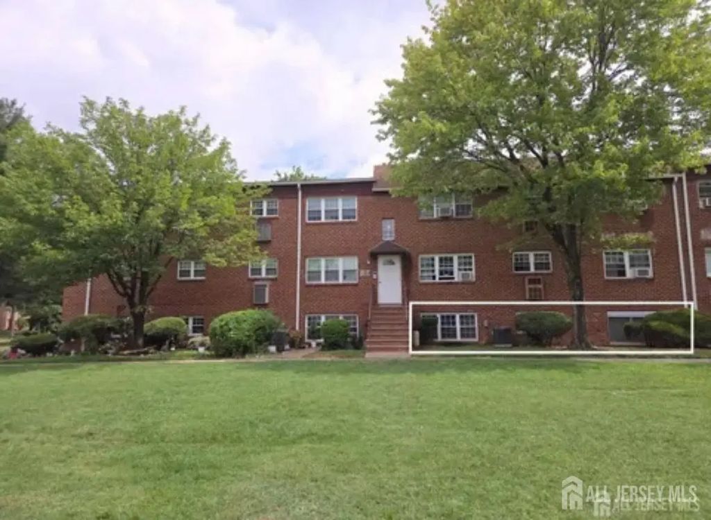 334 College Drive, Edison