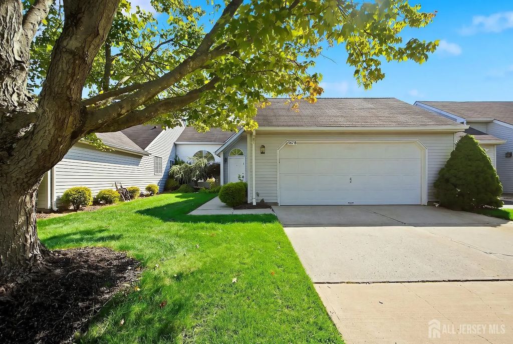 567-b Nutley Drive, Monroe