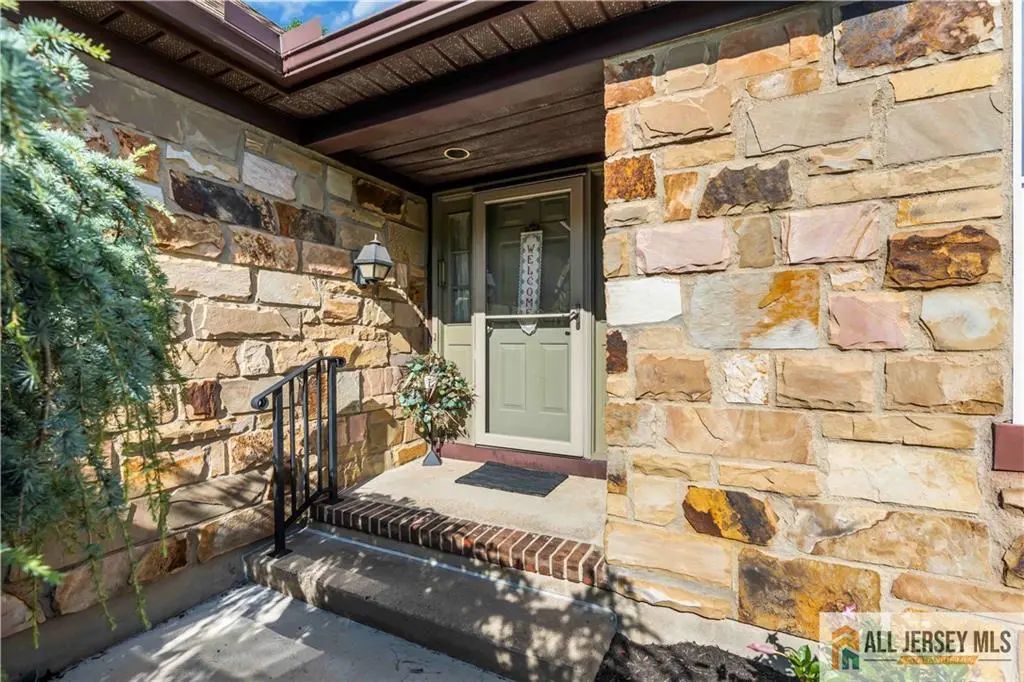 13 Betsy Ross Drive, Monroe