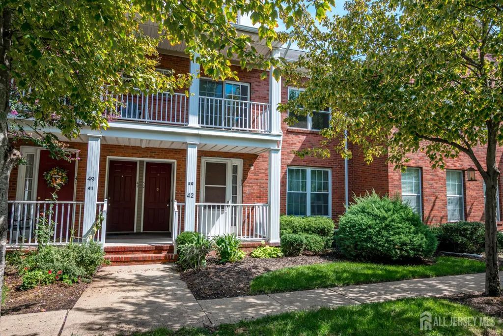 50 Central Square Park, Metuchen