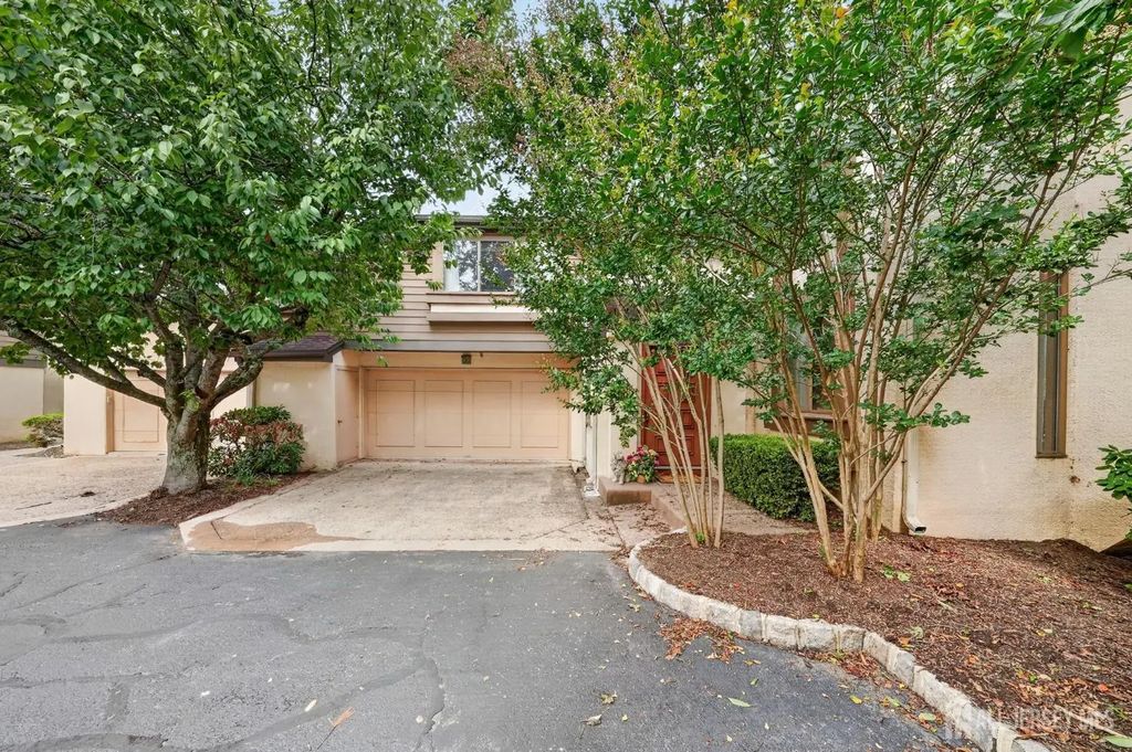 461 Sayre Drive, Plainsboro