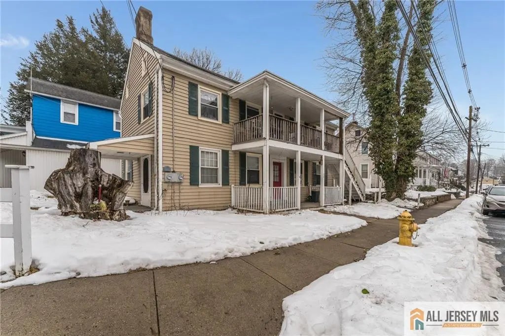 20 Willow Avenue, Bloomsbury